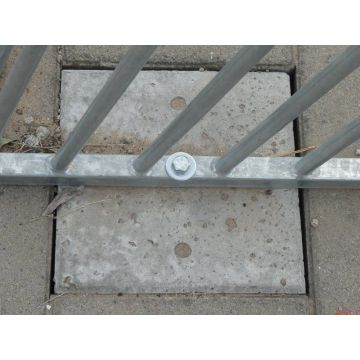Fußballtor Verankerung Betonfundament 30 x 30 cm