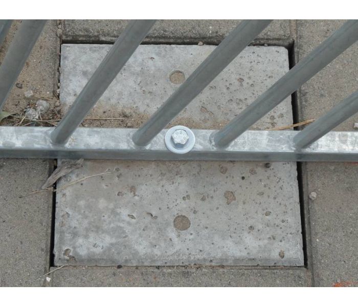 Fußballtor Verankerung Betonfundament 30 x 30 cm